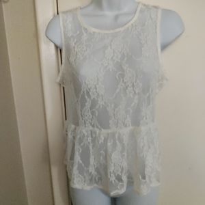 💸LAST CHANCE! NWOT! Creamy White Sheer Lace Buttonback Top.C'est Toi SzM